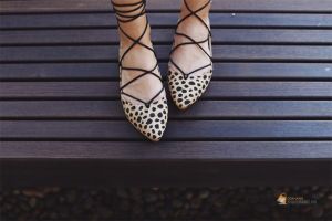 Giày búp bê: Gợi ý cách làm giày bệt buộc dây báo gấm
