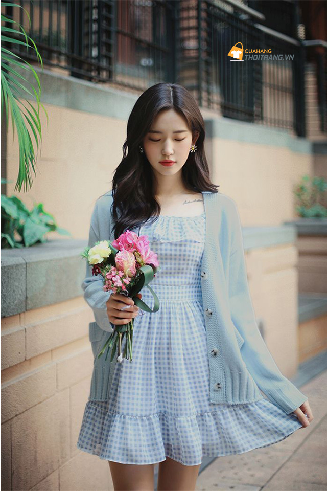 Váy màu xanh pastel dịu mát