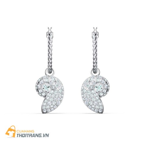 Hoa tai ốc biển Swarovski có thiết kế hình vỏ ốc độc đáo, tinh xảo từ những viên pha lê lấp lánh tạo nên sự thanh lịch, tinh tế, và quý phái cho người sử dụng.