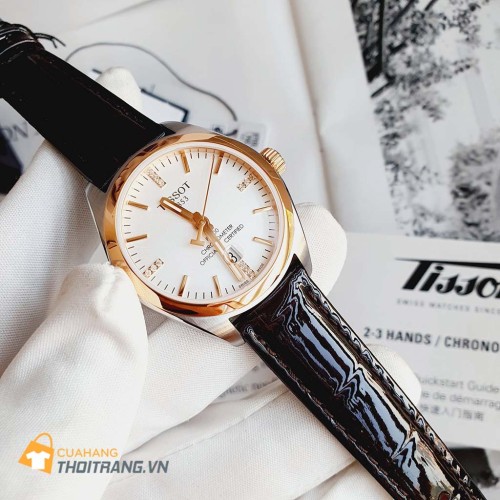 Đồng hồ nữ Tissot T101.251.26.036.00 thuộc dòng sản phẩm T-Classic đến từ thương hiệu Tis.sot của Thụy Sĩ. Sở hữu nét đẹp cổ điển mà tinh tế, truyền thống mà sang trọng tạo nên đẳng cấp rất riêng.