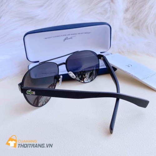 Kính Lacoste L185S 001 Black Matte Sunglasses được làm từ khung kim loại cứng rắn, lens kính bằng nhựa được phủ một lớp đặc biệt chống trầy xước. Sản phẩm này có khung màu và lens kính đen mang đến phong cách lịch lãm, mạnh mẽ cho các quý ông.